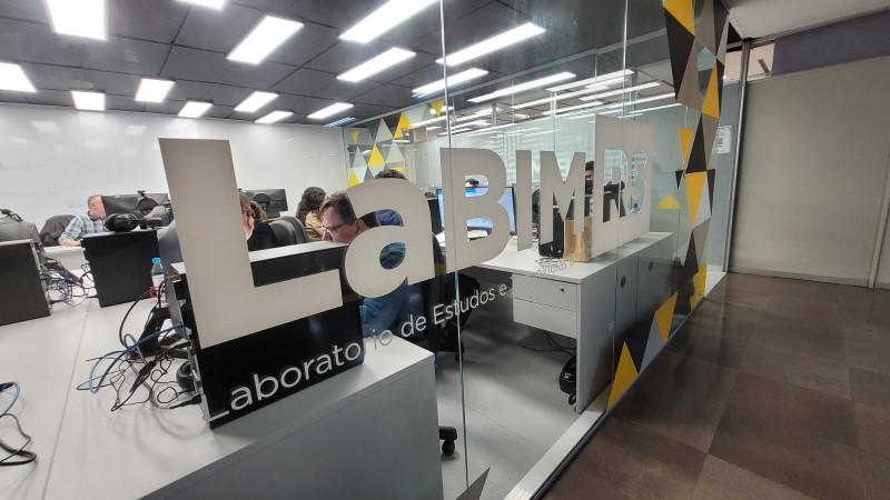 Laboratório de Estudos de Tecnologias BIM completa cem dias de atividades no Caff