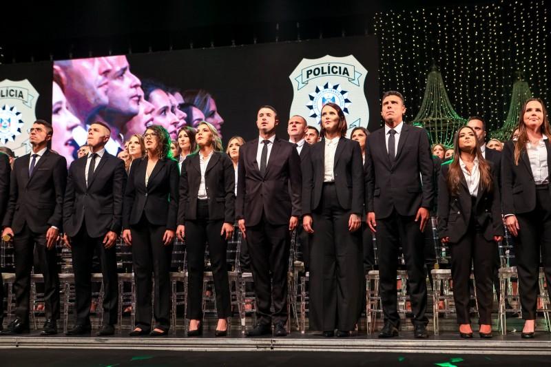 Leite assina nomeação de 331 novos agentes da Polícia Civil
