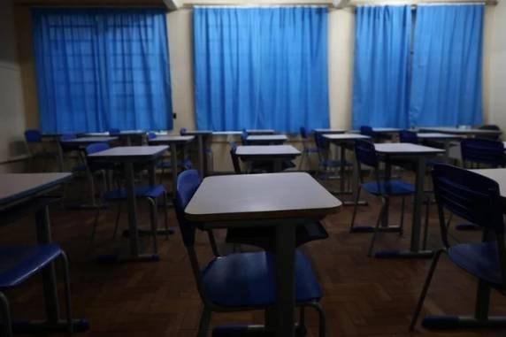 Rede estadual volta às aulas com Novo Ensino Médio em discussão, ampliação no turno integral e redução de 50 mil alunos