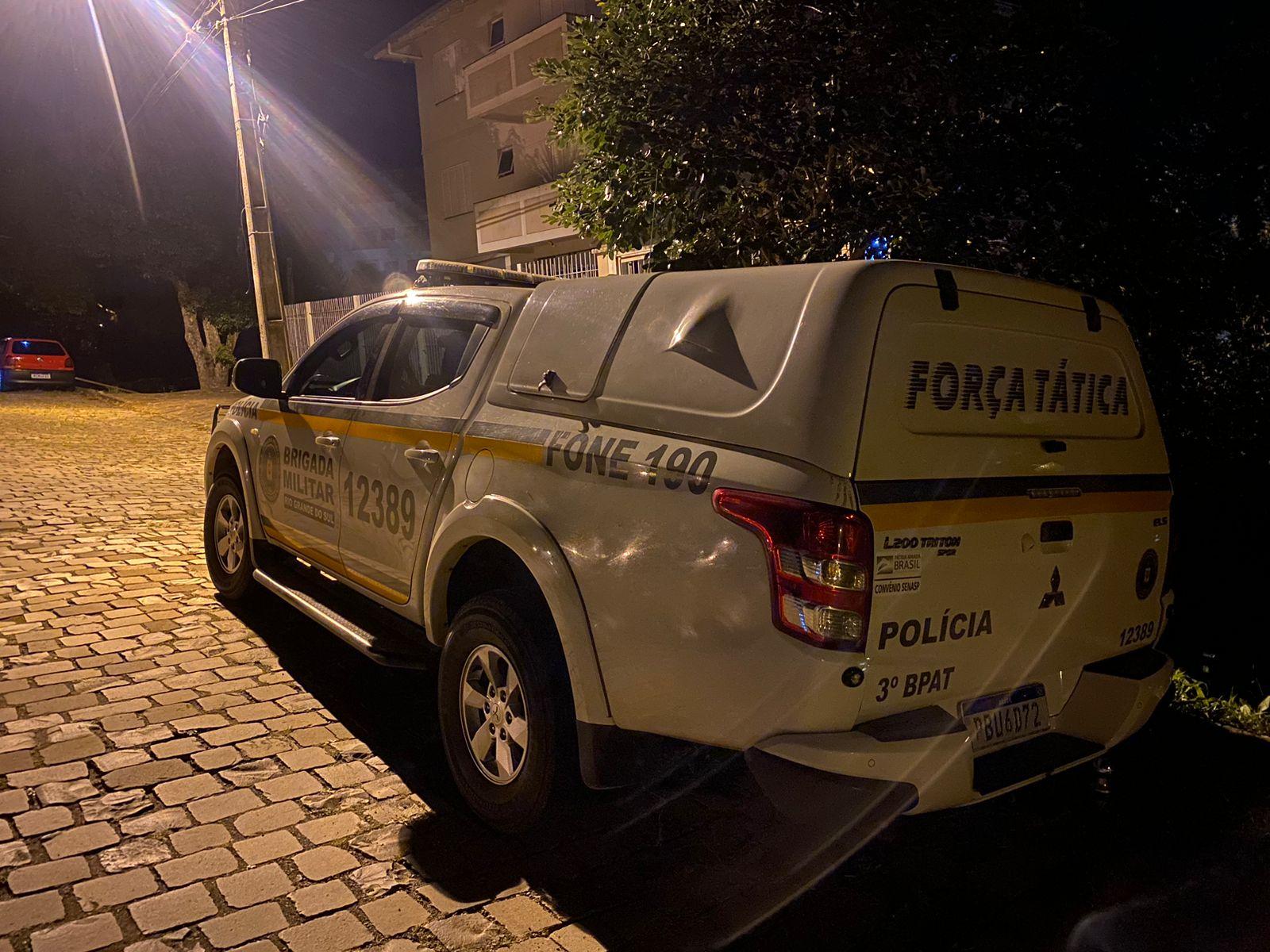 BRIGADA MILITAR PRENDE HOMEM COM MANDADO DE PRISÃO EM NOVA PRATA