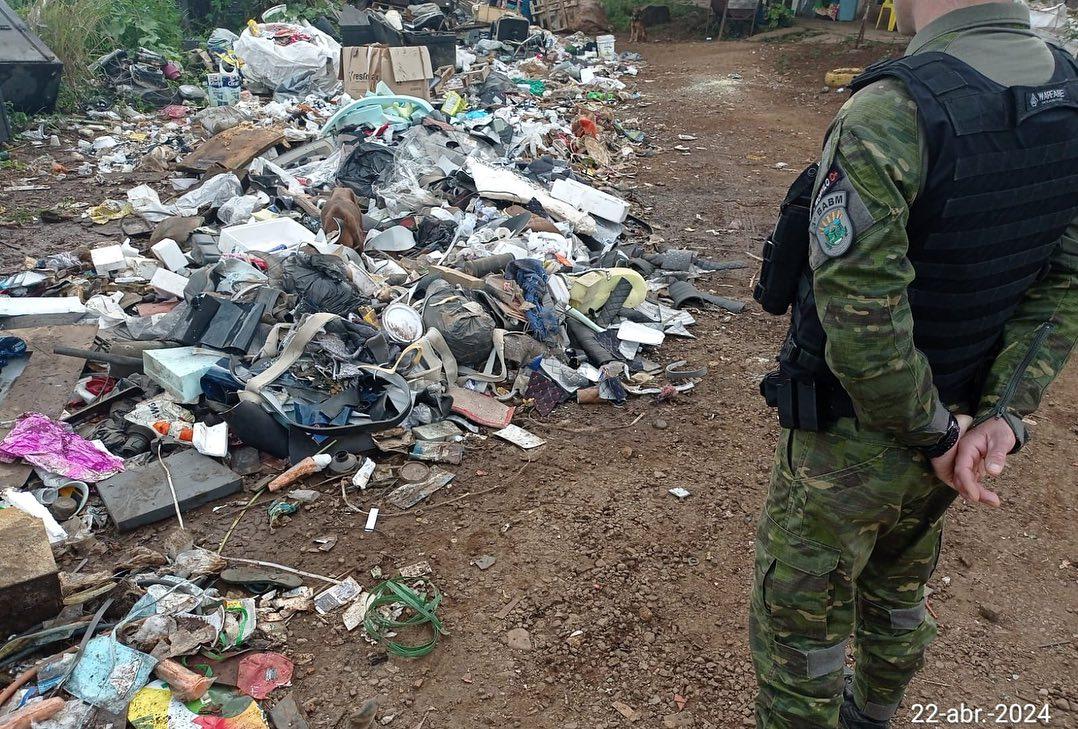 Brigada Militar, através da Patram de Vacaria, flagra descarte irregular de resíduos