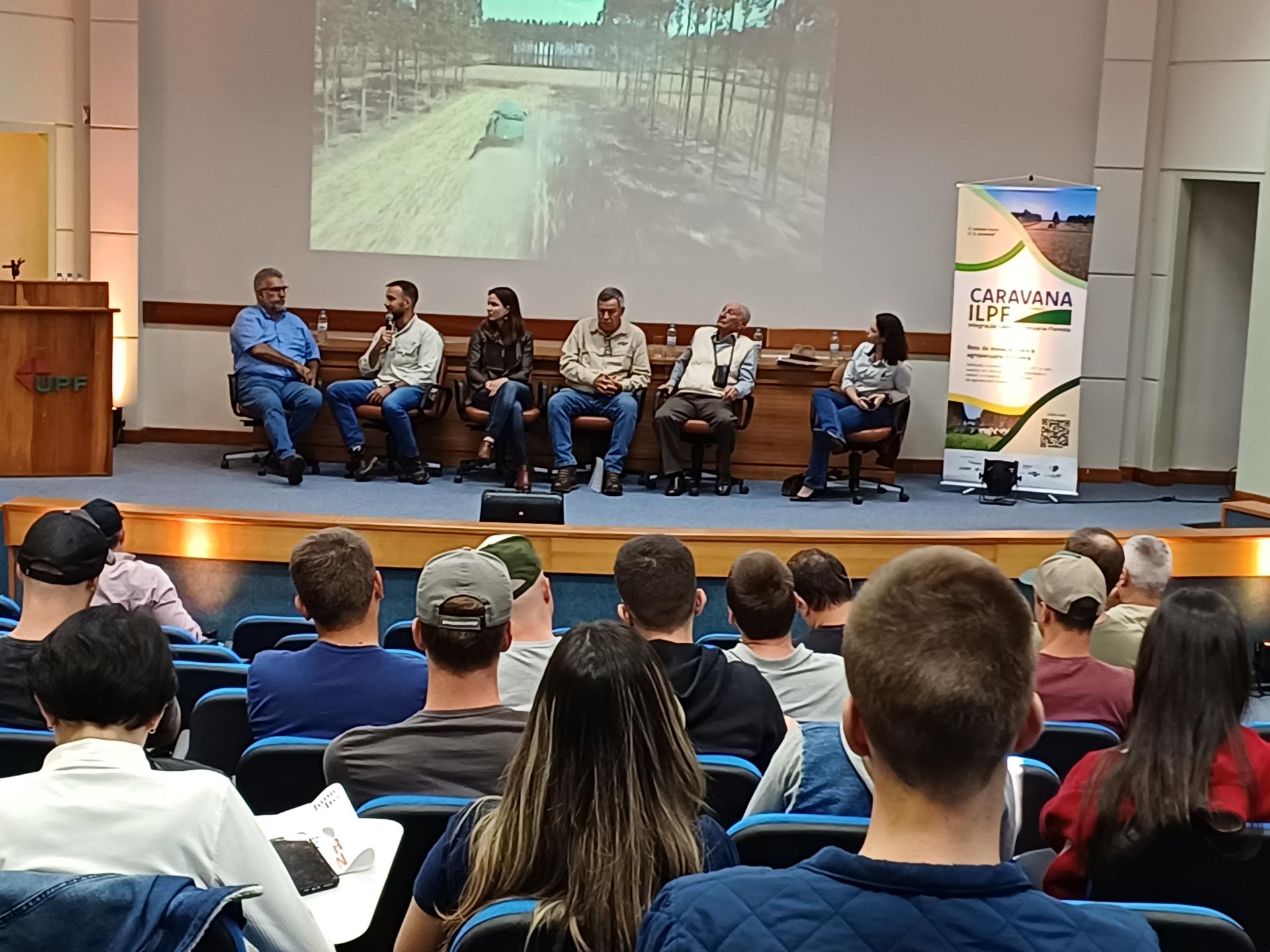 Caravana ILPF finaliza atividades em Passo Fundo