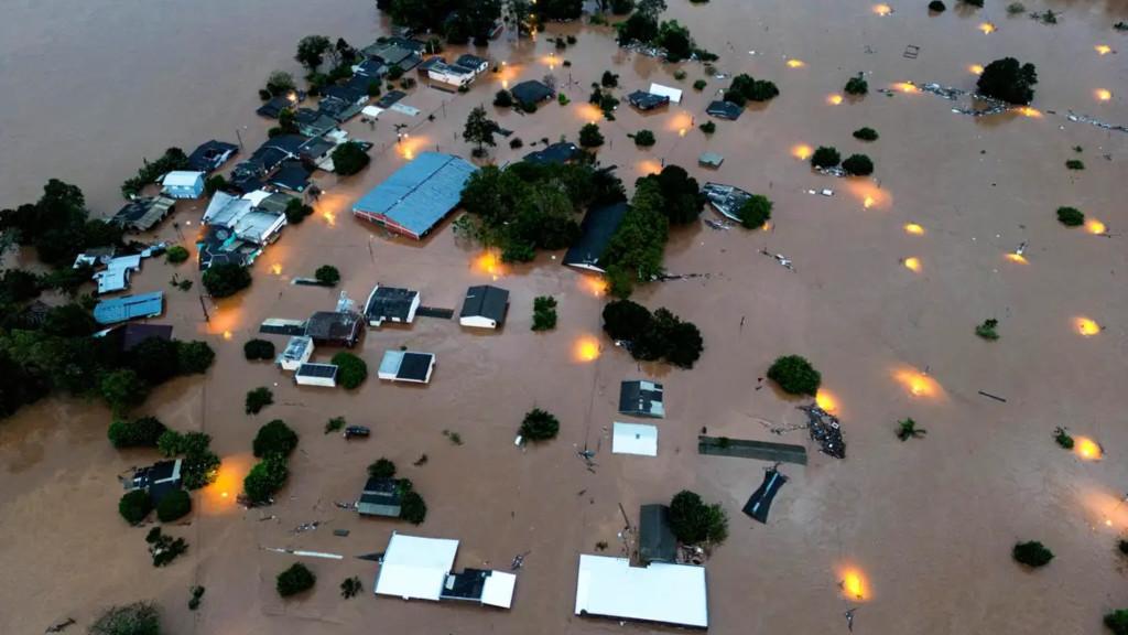 Defesa Civil atualiza balanço das enchentes no RS
