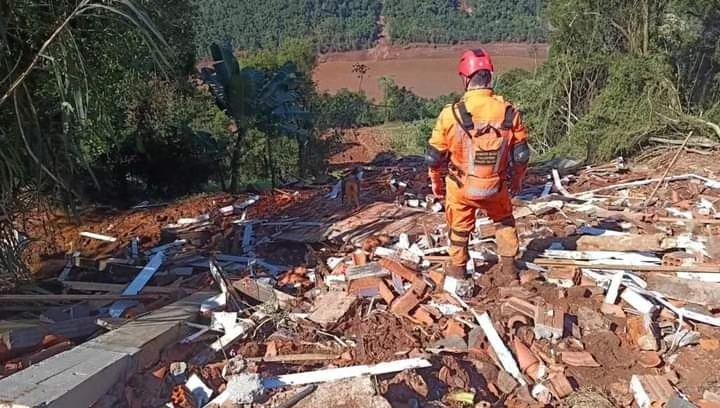 NO PRIMEIRO DIA DE TRABALHO, BOMBEIROS DE TOCANTINS ENCONTRAM CORPOS DE CASAL DE IDOSOS, EM BENTO GONÇALVES