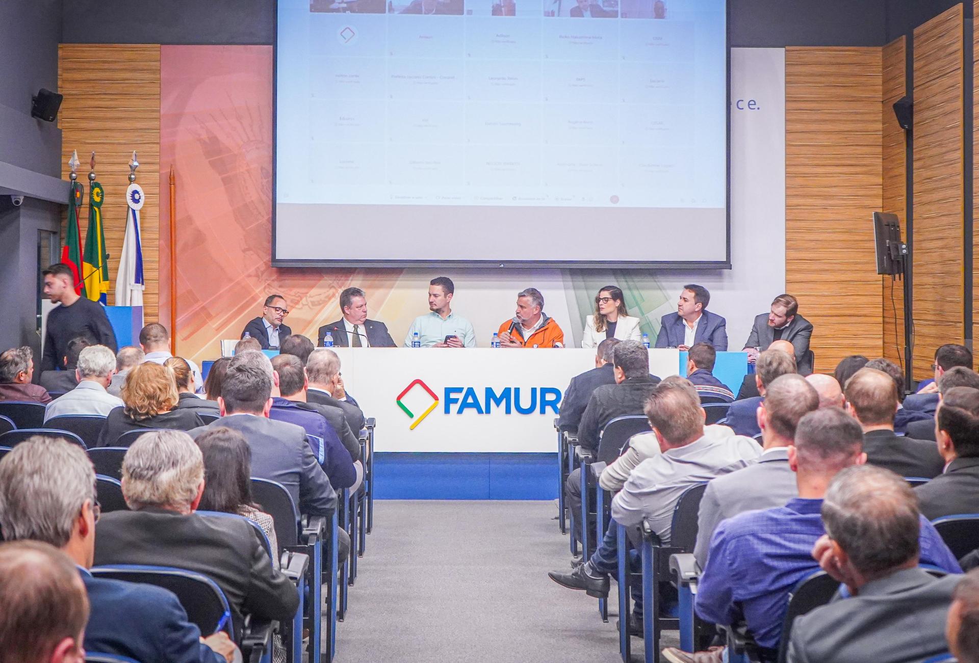 Famurs sedia encontro entre gestores municipais e Governo Federal