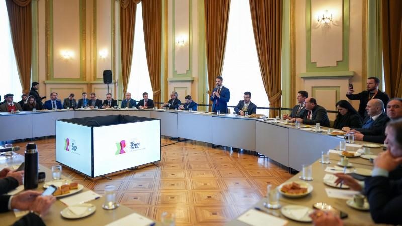 Governo apresenta proposta de reestruturação de carreiras da administração pública