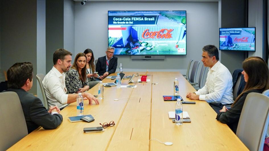Em reunião com Leite, Coca-Cola Femsa Brasil anuncia investimento de R$ 886 milhões no RS e confirma retomada da unidade POA