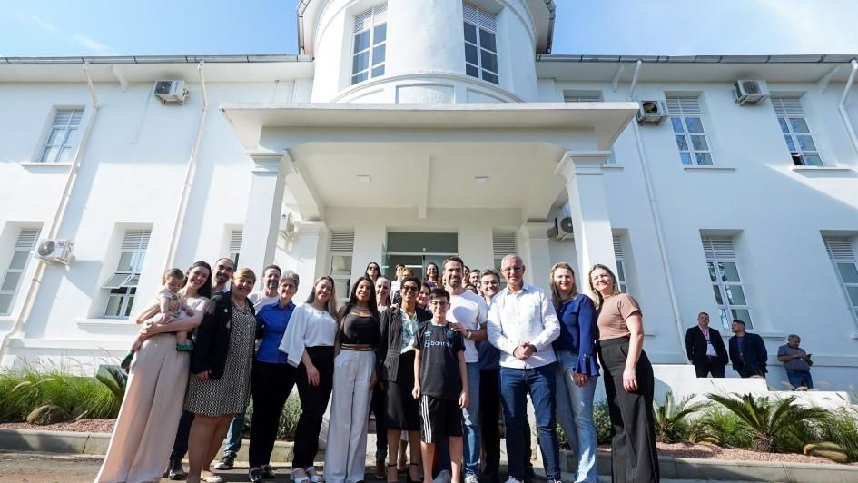 Governador inaugura restauração da Casa de Saúde de Santa Maria