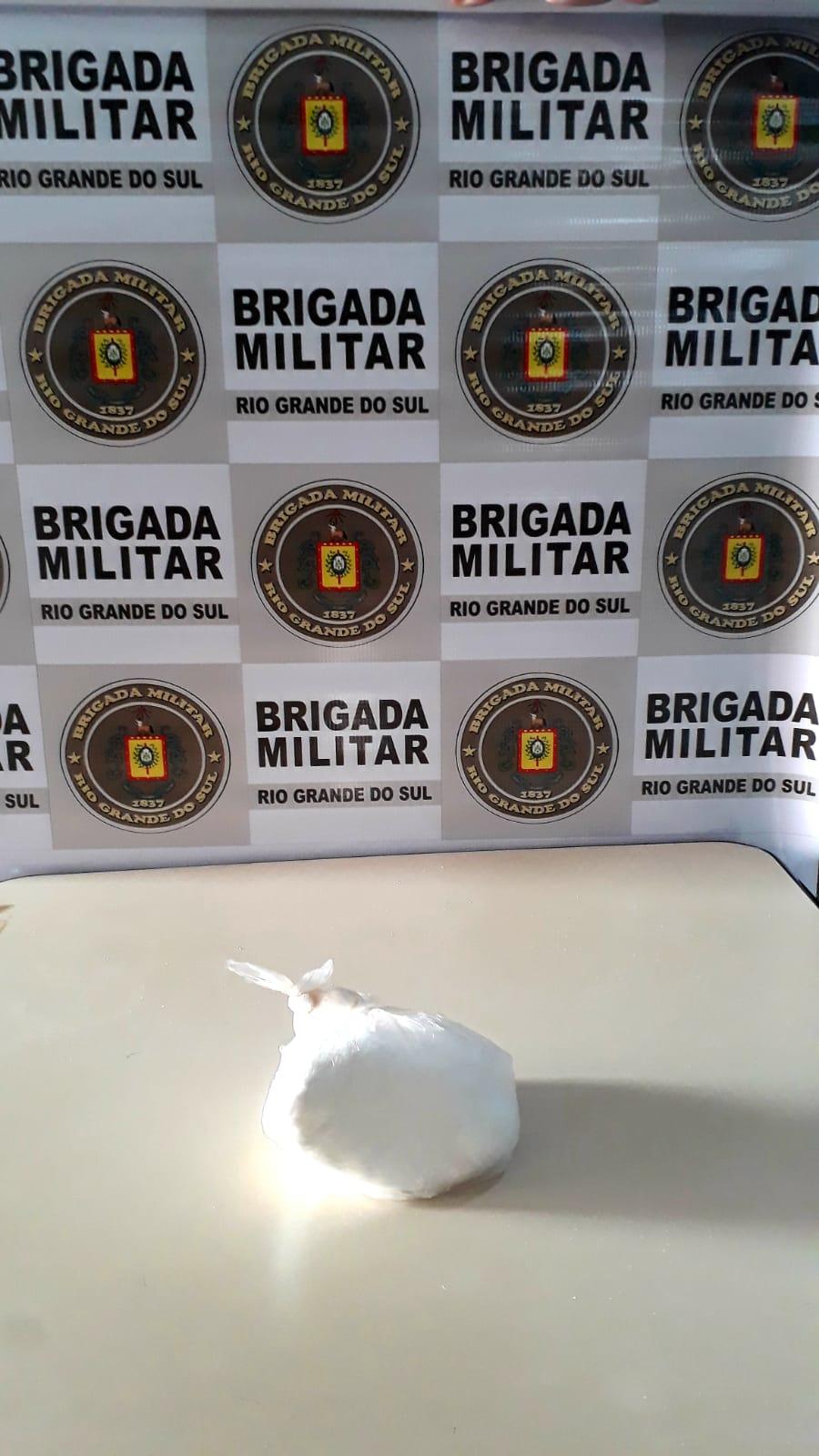 BRIGADA MILITAR PRENDE HOMEM POR TRÁFICO DE DROGAS EM LAGOA VERMELHA-RS