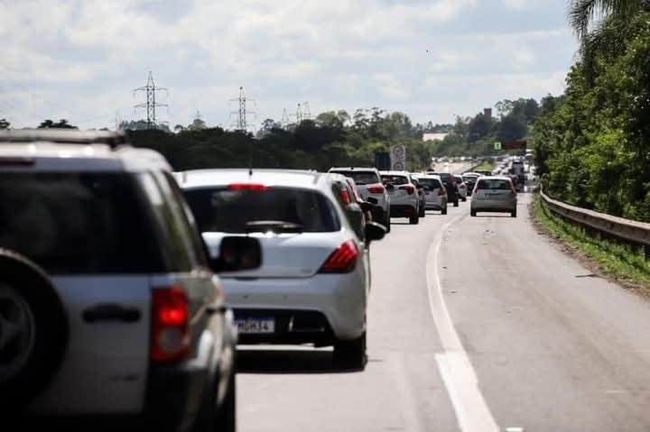 Mais de meio milhão de veículos são esperados na freeway durante o Carnaval