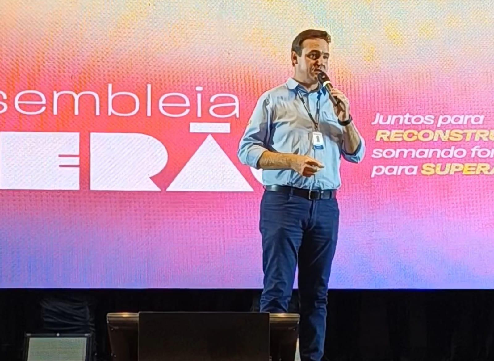 Presidente da Emater/RS destaca irrigação e agroindústria na Assembleia de Verão da Famurs 