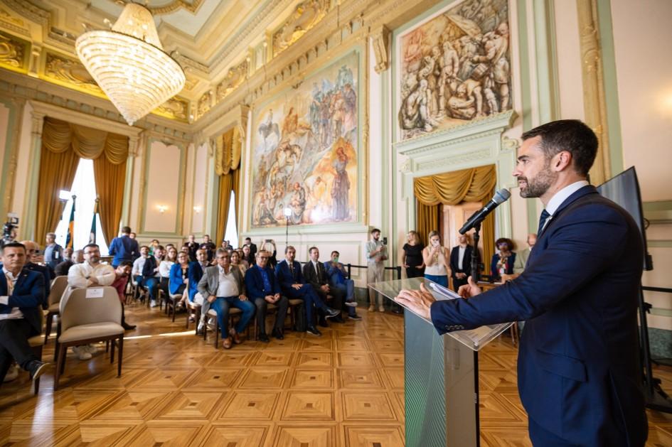 Leite lança Projeto Reflora para reintroduzir mais de 6 mil mudas de espécies florestais nativas no RS