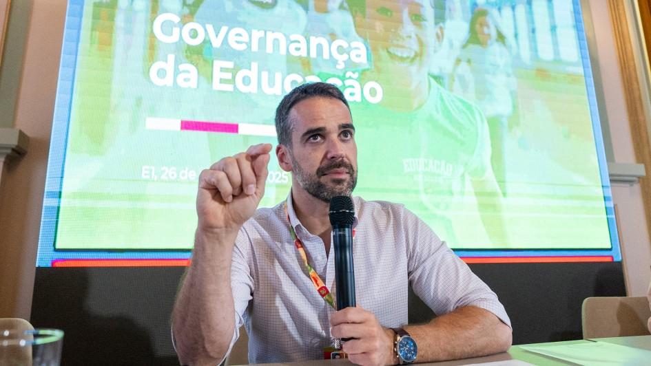 Leite realiza primeira reunião do Ciclo de Governança da Educação