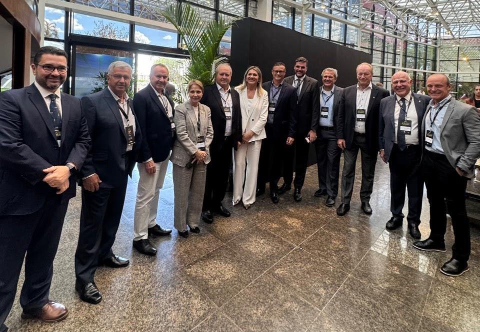 Cotrijal marca presença no One Agro Summit, em Brasília