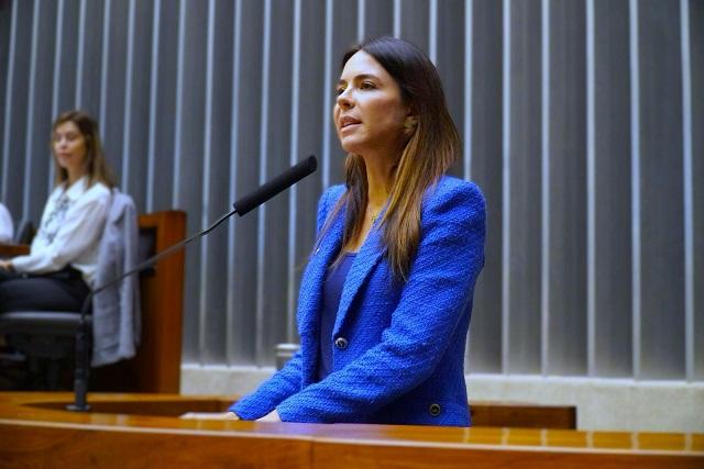 Projeto de Lei quer restringir pensão vitalícia para filhas e viúvos(as) de militares