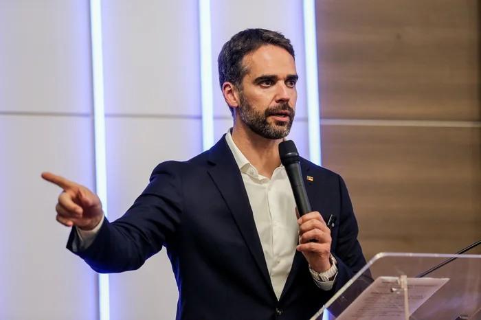 Eduardo Leite anuncia pré-candidatura à Presidência da República pelo PSD