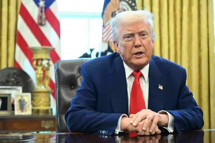 Governo Trump manda suspender emissão de vistos de estudantes