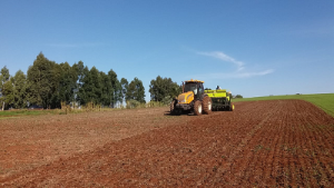 Produtores intensificam atividades de preparo para plantio de culturas de inverno