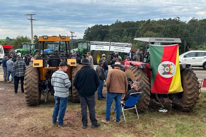 Protestos de agricultores nas rodovias da metade norte gaúcha completam 15 dias