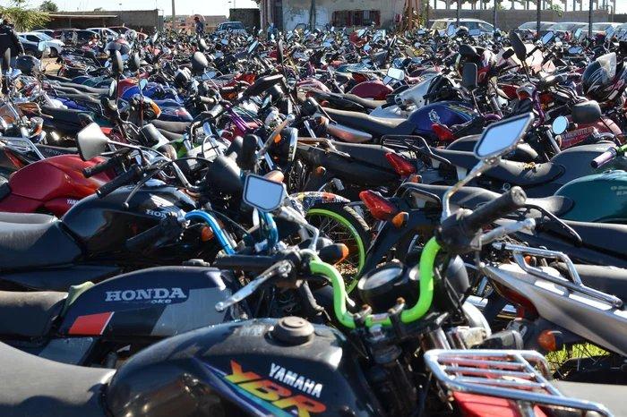 Leilão de veículos do Detran tem moto com lance inicial de R$ 600 e IX35 por R$ 35 mil; saiba como participar