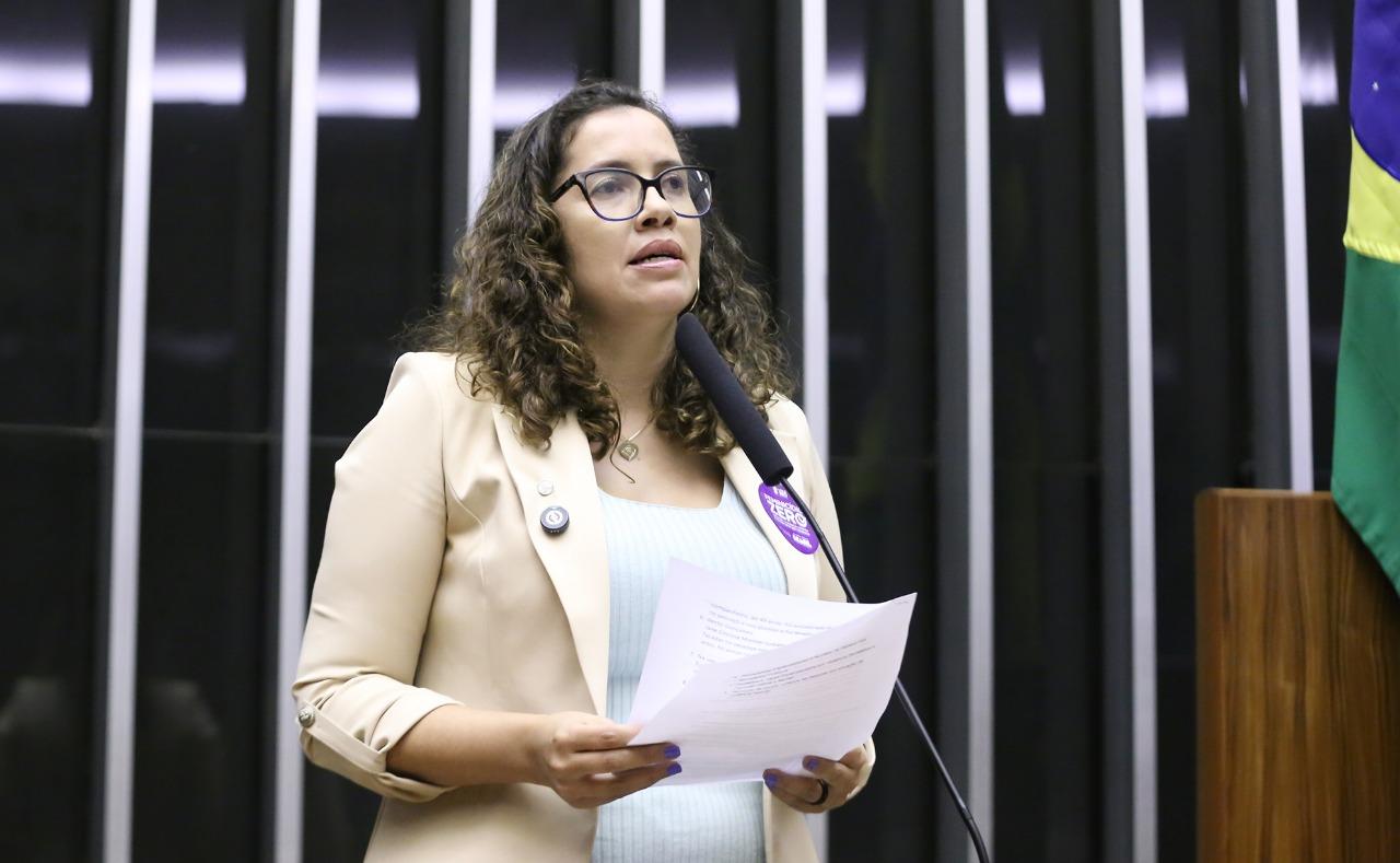 No Agosto Lilás, projeto da deputada federal Denise Pessôa, construído com o Participa + Mulher, quer ampliar proteção de meninas nas escolas
