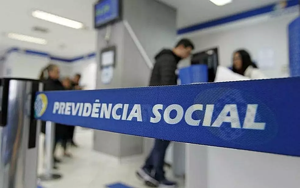 Ex-servidora do INSS e mais cinco pessoas são condenadas por fraude na concessão de benefícios previdenciários no RS