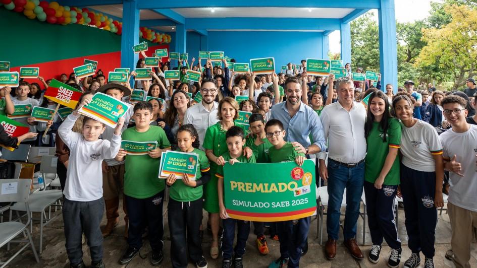 Cadastro bancário de estudantes da rede estadual para pagamento de prêmios do Simulado Saeb começa na segunda (27)