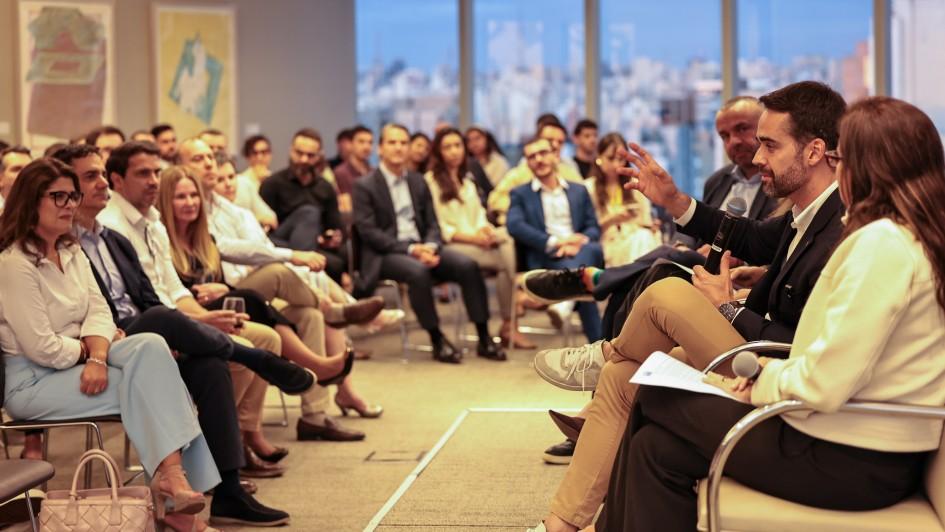 Em evento em São Paulo, Eduardo Leite aponta ajuste fiscal como o maior desafio do país