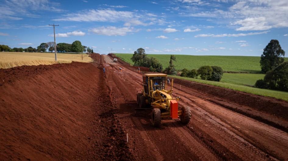 Governo Leite avança pavimentação asfáltica entre Carazinho e Chapada e incentiva desenvolvimento local