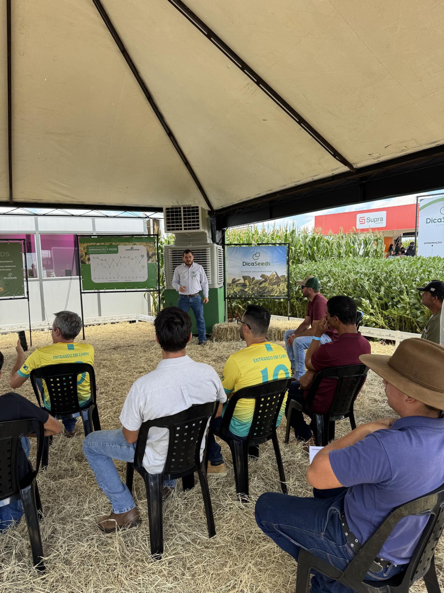 Copercampos apresenta qualidade e alto desempenho das sementes no Inova Show, em Londrina/PR