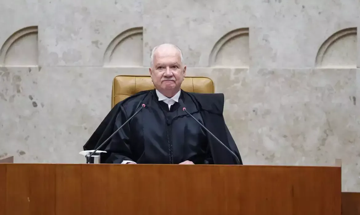 Presidente do Supremo diz que ministro Dias Toffoli atua de forma “regular” e que a Corte não se curva a ameaças