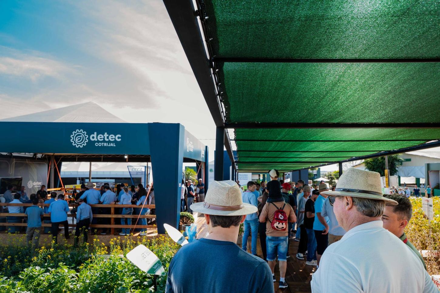 Estande da Produção Vegetal é o ponto de partida dos agricultores na Expodireto