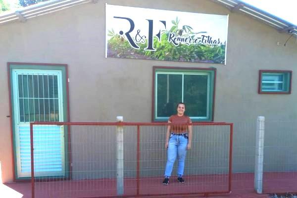 Jovem de Dezesseis de Novembro investe em agroindústria de mandioca