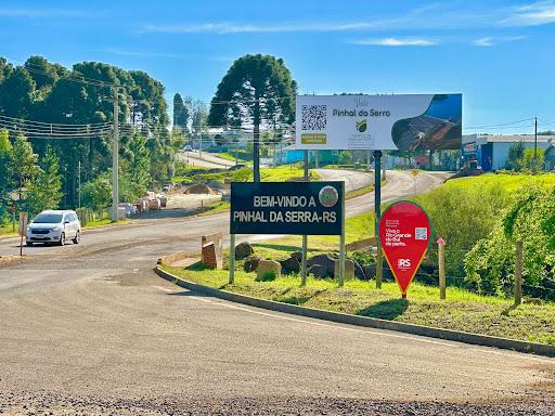 Moradores de Pinhal da Serra enfrentam dificuldades após suspensão de linha de ônibus interestadual