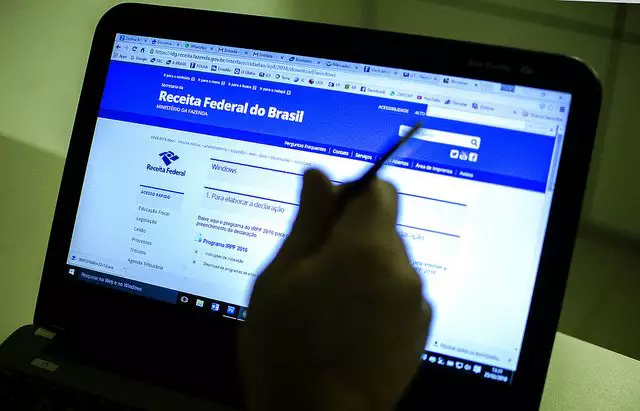 Receita Federal libera programa para realizar a declaração do Imposto de Renda; prazo começa na segunda