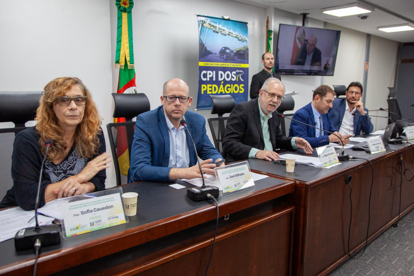 Bancada do PT aciona Ministério Público e denuncia irregularidades em concessão de pedágios