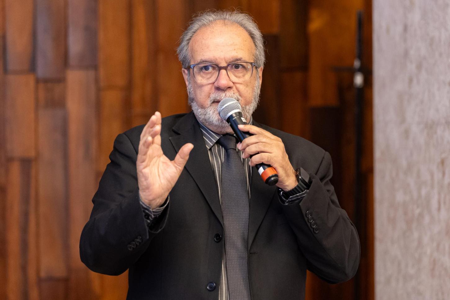 Combate à violência contra a mulher no transporte coletivo é aprovado  