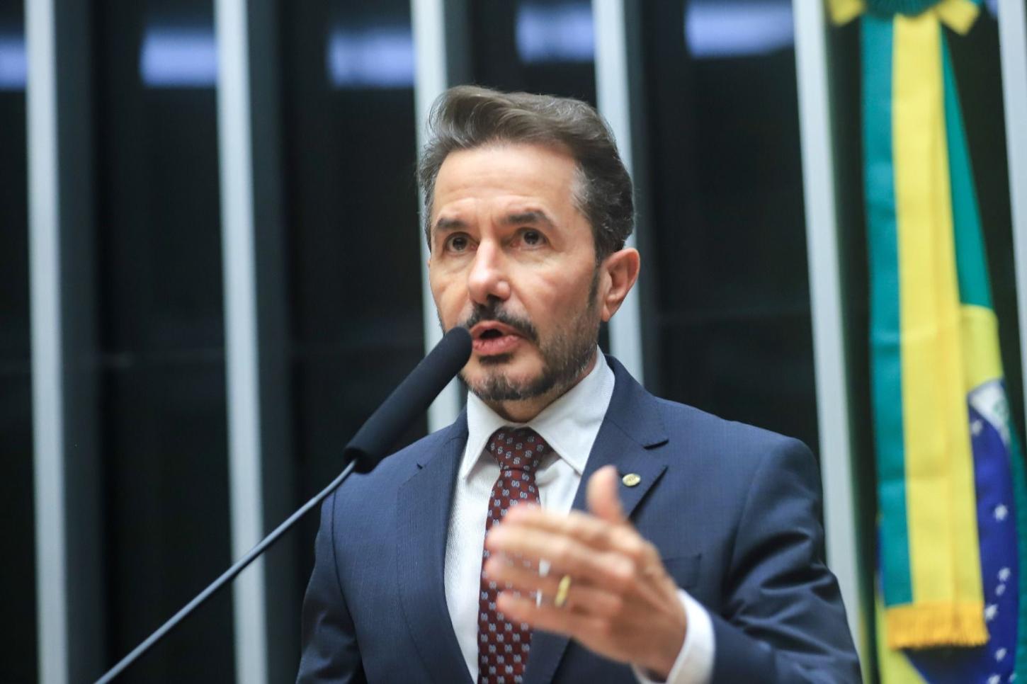 Deputado Sérgio Turra apresenta projeto para reduzir impostos sobre equipamentos de irrigação