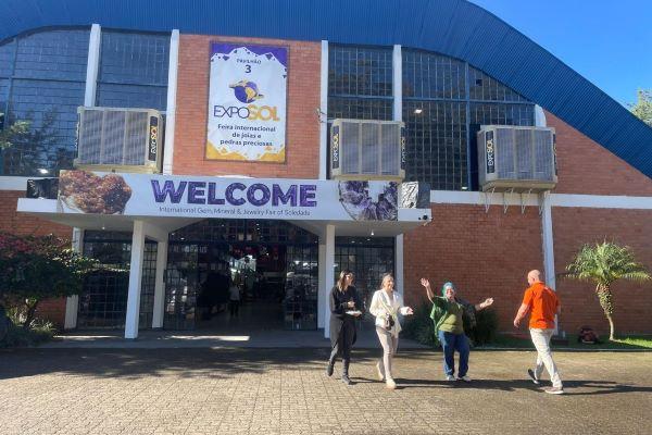 Emater/RS-Ascar destaca agricultura familiar e produção animal na 24ª Exposol