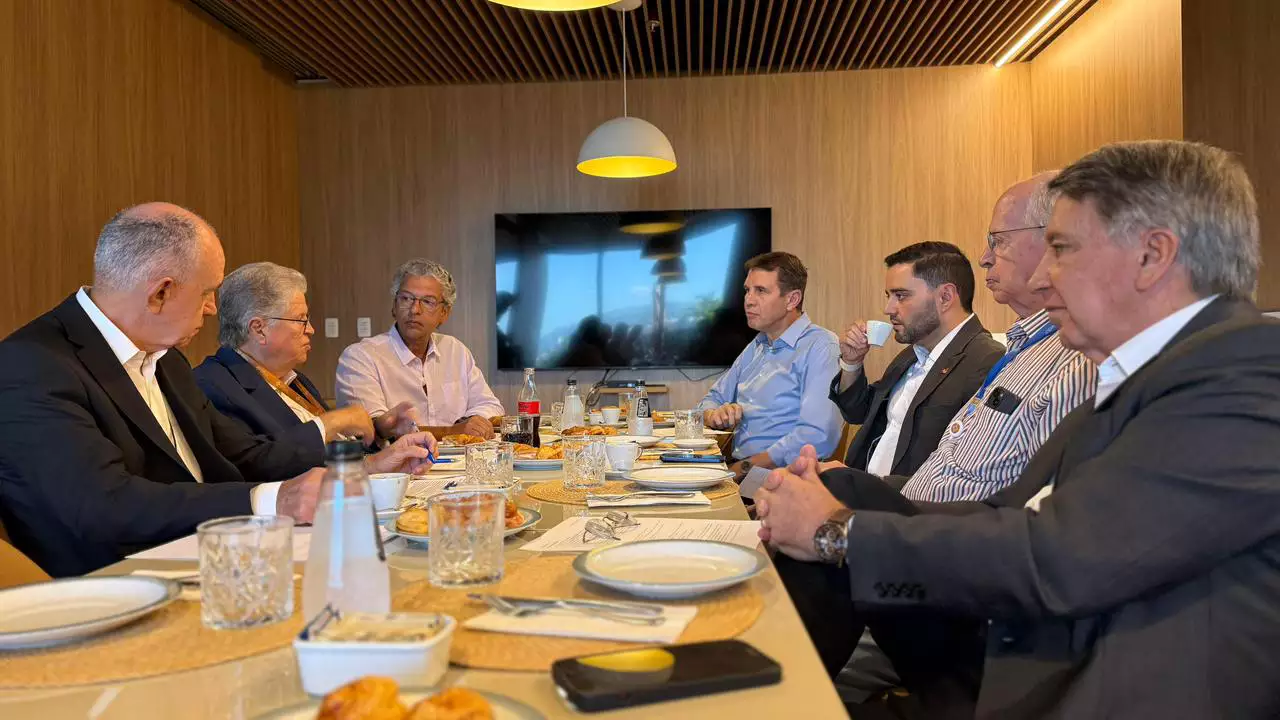 Gabriel Souza reúne Ernani Polo, Frederico Antunes e Germano Rigotto na Santa Casa