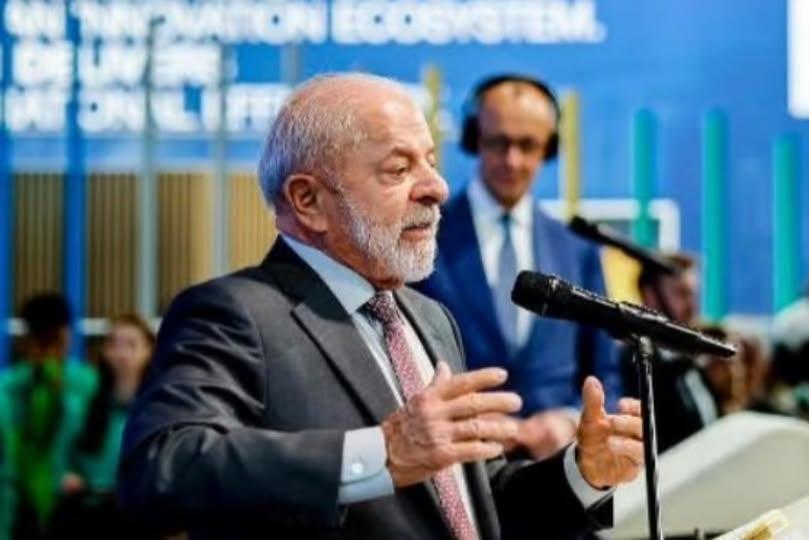 Lula diz que poderia ser indicado ao Nobel da Paz