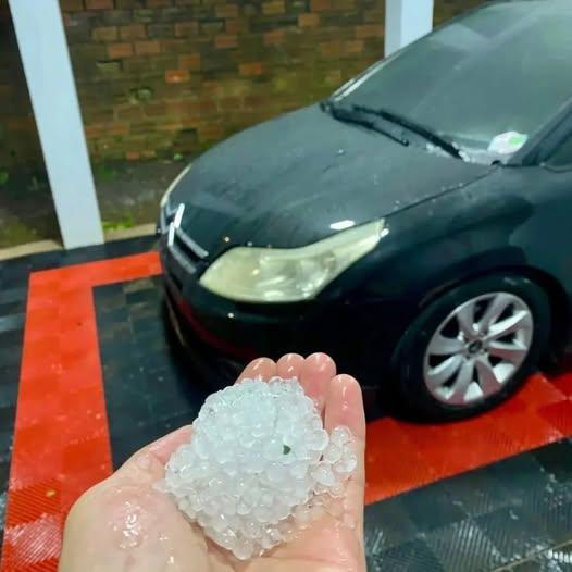 Temporal causa destelhamentos, danos em salão comunitário e prejuízos em lavouras em Vista Gaúcha, Santa Maria e Soledade