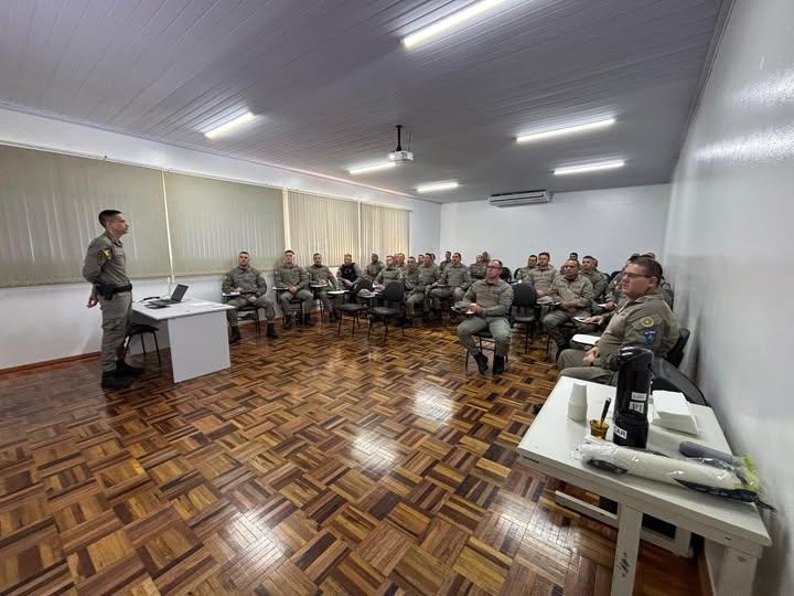 A Brigada Militar realizou reunião sobre gestão operacional no 10º Batalhão de Polícia Militar