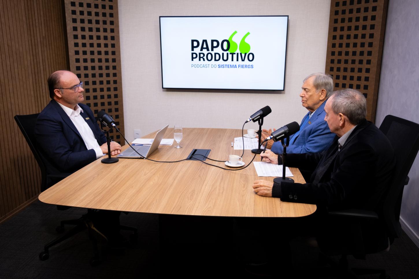 Indústria gaúcha, competitividade e futuro do setor pautam episódio especial do Papo Produtivo