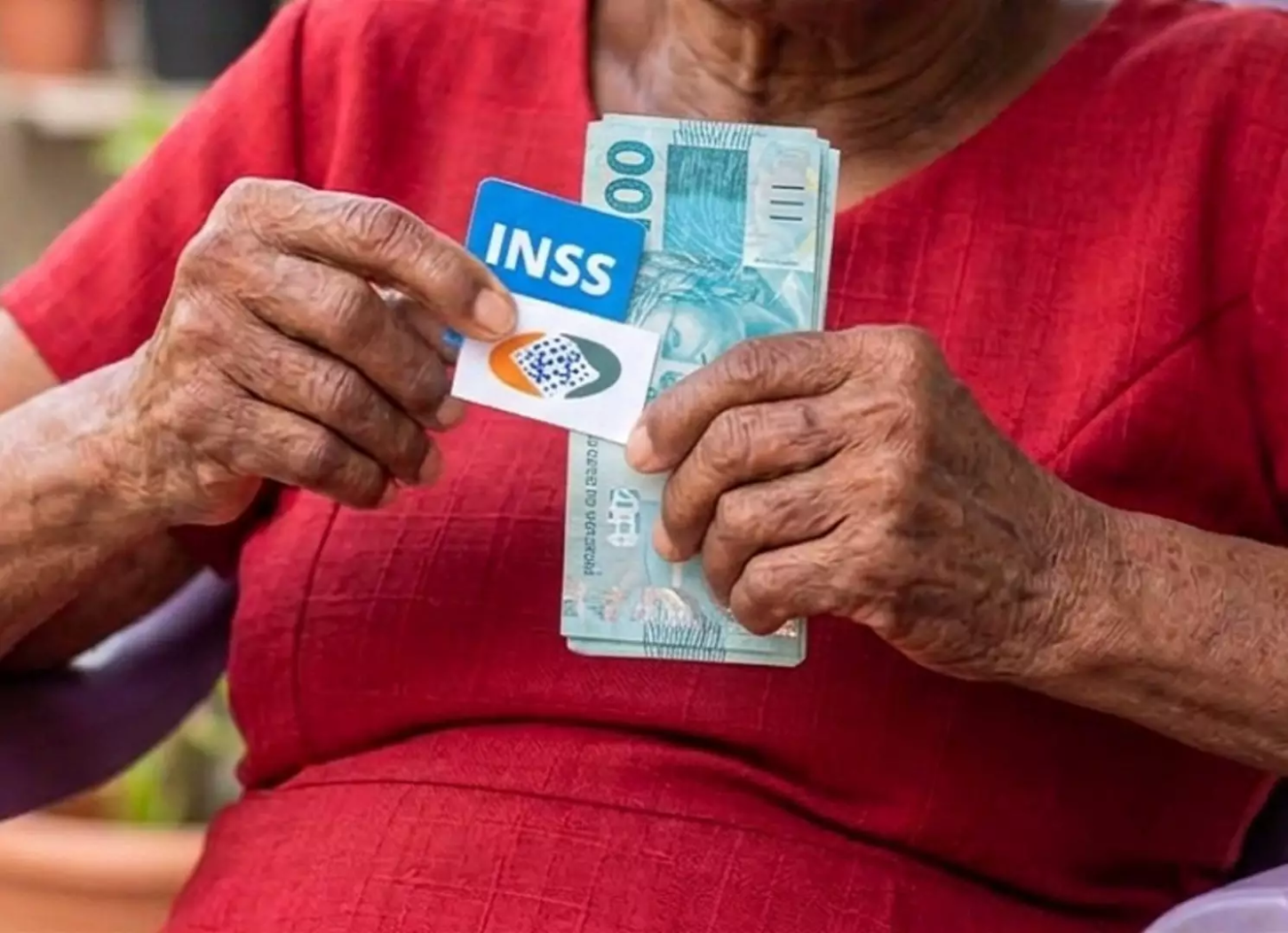 INSS paga segunda parcela do 13º salário a aposentados e pensionistas