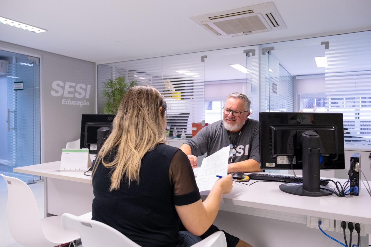 EJA gratuita do Sesi-RS tem vagas disponíveis em 21 municípios gaúchos; saiba como se inscrever