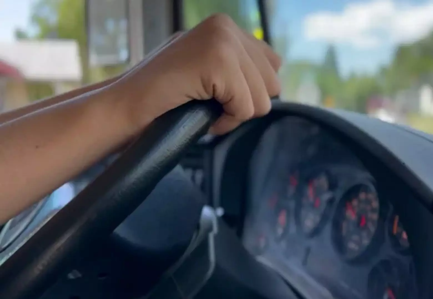 Empresas de transporte rodoviário intermunicipal podem alterar horários devido a bloqueios em rodovias no Rio Grande do Sul