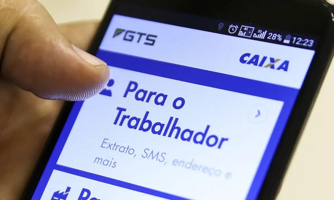 Entenda quanto os trabalhadores receberão de lucro do FGTS e quando o dinheiro pode ser sacado
