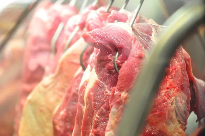 Tarifas adicionais da China à carne bovina brasileira preocupam a Fiergs
