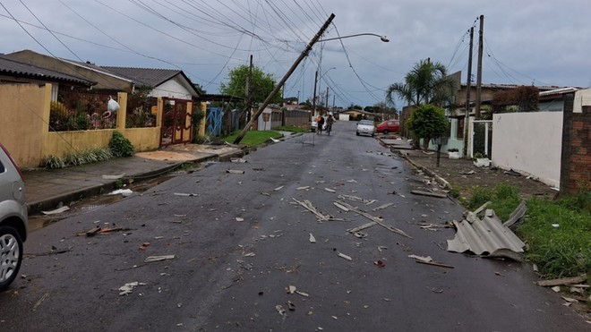 TEMPORAL DEIXA OSÓRIO ÀS ESCURAS E COM GRANDES DANOS: “PEÇO QUE NINGUÉM SAIA DE CASA”, APELA PREFEITO